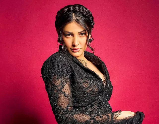 Shruti Haasan Black Dress Photos